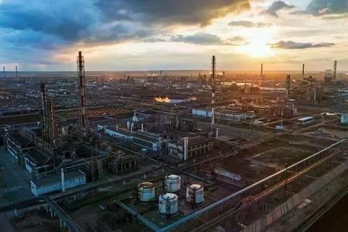 Tình trạng này đơn giản là đang trở nên bất lợi cho Moscow. Thặng dư luôn được coi là lợi thế của người bán, nhưng trong trường hợp Ấn Độ, một điều trớ trêu đã xảy ra: nó đang dần trở thành một rào cản.
