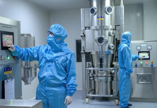 Dây chuyền sản xuất thuốc Đông y tại Bệnh viện Y học cổ truyền TP.HCM. Ảnh: Hoài Bảo.