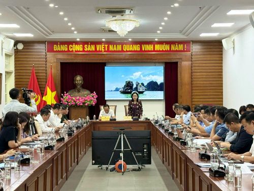 Toàn cảnh buổi làm việc