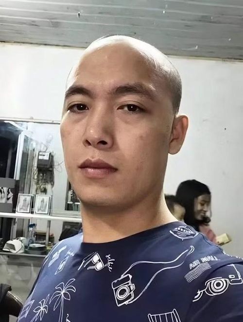 Giang hồ mạng có chung công thức nổi tiếng kiếm tiền từ lượt xem, bán hàng trên mạng.