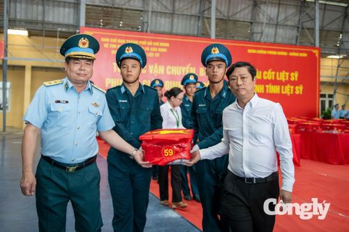 Các mẫu sinh phẩm hài cốt liệt sĩ đã được vận chuyển đến Hà Nội.