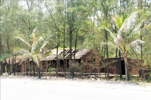 Khung cảnh hoanh tàn tại Dự án Khu Aquatica - Cua Viet beach and resort ở xã Cửa Việt (Quảng Trị).