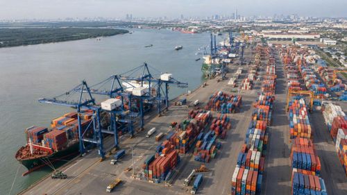 TP Hồ Chí Minh hướng tới xây dựng hệ sinh thái logistics xanh, cảng thông minh và trung tâm hàng hải có sức cạnh tranh quốc tế.
