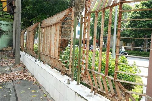 Trụ sở Đài Phát thanh và Truyền hình Bắc Giang cũ bị bỏ không.