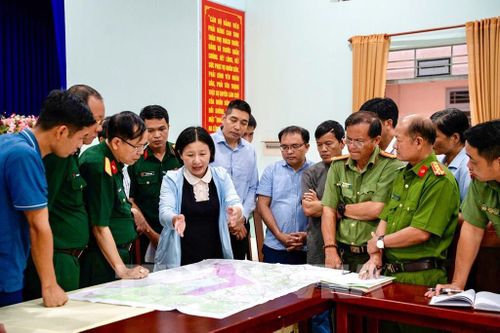 Sở Khoa học và Công nghệ tỉnh Tây Ninh triển khai các nhiệm vụ thực tiễn về nghiên cứu, thử nghiệm và ứng dụng UAV, từng bước xây dựng hệ sinh thái phương tiện không người lái trên địa bàn tỉnh. Ảnh: Giang Phương - TTXVN