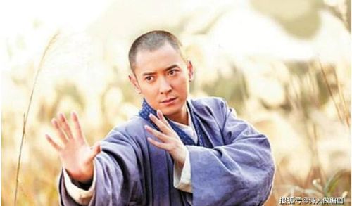 Tiểu Vô Tướng Công là nội công đặc biệt của phái Tiêu Dao, cho phép người luyện mô phỏng nhiều loại võ công khác nhau.
