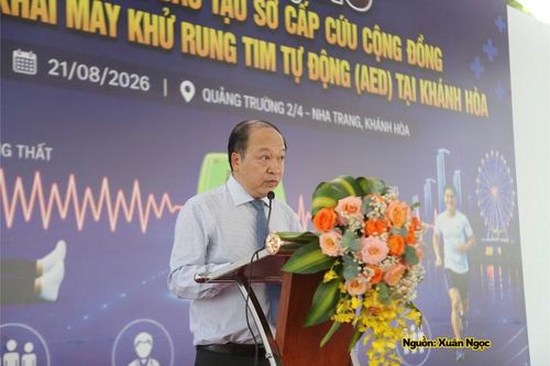  Ông Lê Văn Khoa, Giám đốc Sở Y tế Khánh Hòa phát biểu.
