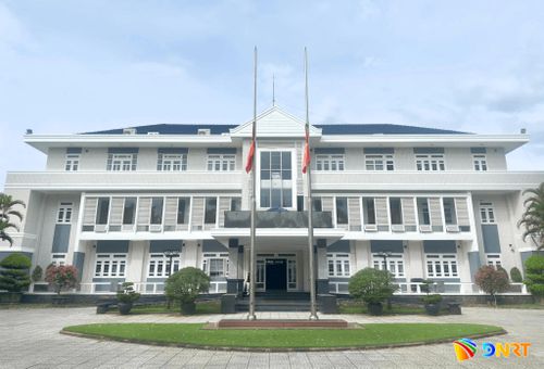 Cơ sở Thành ủy Tam Kỳ (cũ) bố trí trụ sở làm việc của HĐND - UBND phường Bàn Thạch.