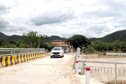 Công trình cầu số 3 thôn Tân Hiệp vừa hoàn thành đưa vào sử dụng.