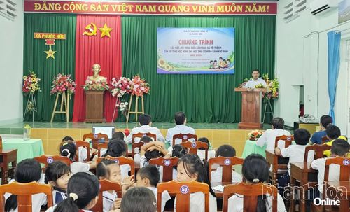 Quang cảnh chương trình.