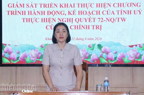 Đồng chí Trần Thu Mai phát biểu tại buổi làm việc.