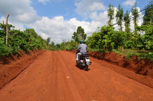Khối lượng công việc lớn, lực lượng chuyên môn mỏng ảnh hưởng tiến độ các chương trình mục tiêu quốc gia tại xã Đắk Sắk