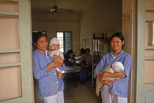 Tác phẩm của nhiếp ảnh gia Pháp Lily Franey, chụp năm 1987