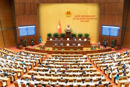 Toàn cảnh Hội trường Diên Hồng sáng 21/8