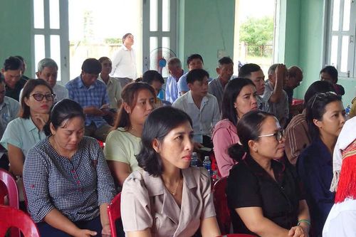 Đông đảo người dân tham gia