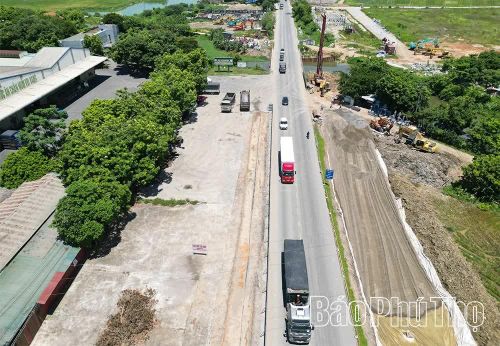 Mũi thi công tại khu vực cầu Thượng Lạp, xã Vĩnh Hưng.