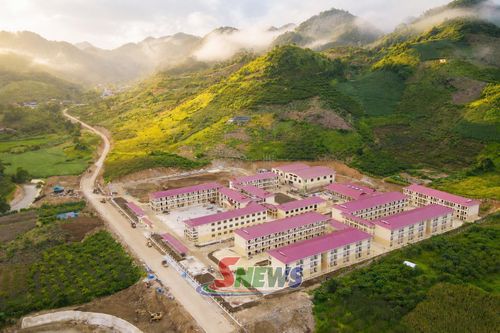 Trường Phổ thông nội trú Tiểu học và THCS Yên Sơn.