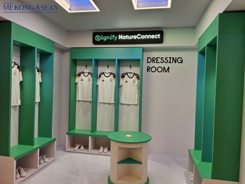 Phòng Chiến thuật (Dressing Room): Ứng dụng NatureConnect với ánh sáng mô phỏng nhịp sinh học, phục vụ quan sát và tái hiện màu sắc trong giai đoạn chuẩn bị trước thi đấu. Ảnh : Ngọc Linh