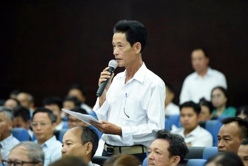Hội viên nông dân kiến nghị tại hội nghị (Ảnh: PV)