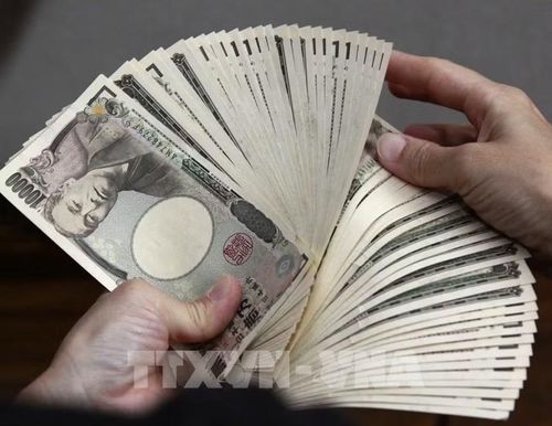 Đồng yen vẫn chịu áp lực sau các đợt can thiệp lớn. (Ảnh:TTXVN)