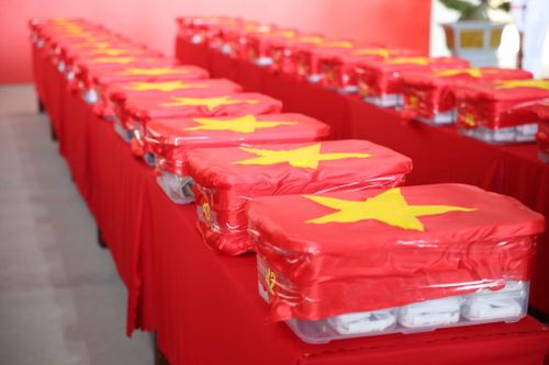 Lễ vận chuyển, bàn giao 7.104 mẫu hài cốt liệt sĩ phục vụ giám định ADN.