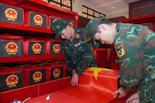  Đến nay đã quy tập 417 bộ hài cốt liệt sĩ tại Công viên Lê Thị Riêng. 