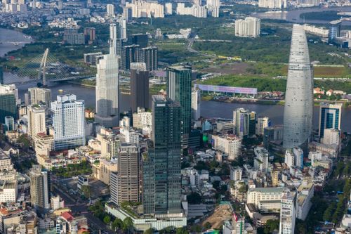 Giá căn hộ thương mại hiện vẫn là thách thức của phần lớn người lao động. Ảnh: Quỳnh Danh.
