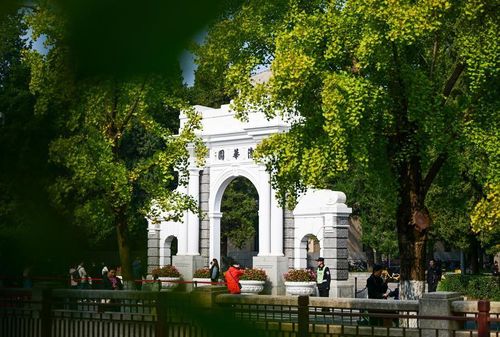 Trường Đại học Thanh Hoa, thủ đô Bắc Kinh (Trung Quốc). Ảnh: Tân Hoa Xã.