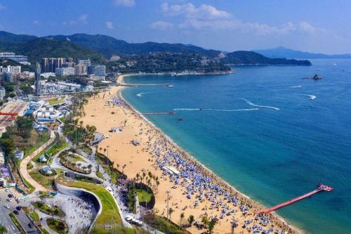  Công viên và bãi biển Dameisha nhìn từ trên cao. Ảnh: HK. 