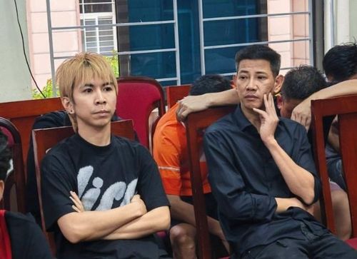 Phạm Tuấn và các đối tượng liên quan trong buổi làm việc với cơ quan công an