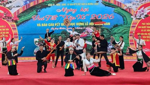 Từ Tết Xíp Xí, Lễ hội Nàng Han đến những món ăn, trò chơi dân gian và sinh hoạt cộng đồng, Mường Chiên đang từng bước biến các giá trị văn hóa truyền thống thành nguồn lực cho phát triển. Việc gìn giữ di sản gắn với trải nghiệm của người dân, du khách không chỉ làm phong phú đời sống tinh thần mà còn mở thêm cơ hội hình thành sản phẩm du lịch cộng đồng mang bản sắc riêng.
