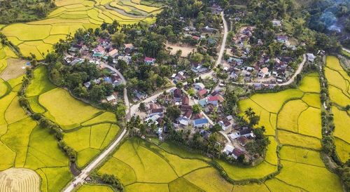 Giữ gìn bản sắc văn hóa song hành với xây dựng nông thôn mới ở vùng cao Quảng Ngãi. Ảnh Vương Quốc