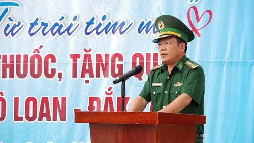 Đại tá Nguyễn Minh Tuyên phát biểu tại chương trình. (Ảnh: Ngũ Tố)