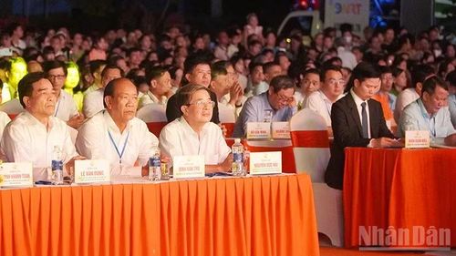 Đại biểu tham dự lễ kỷ niệm. (Ảnh: QV)