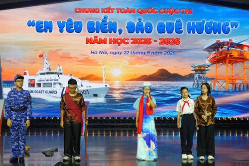  Đội Sóng Biển - TPHCM tham gia tranh tài tại phần thi “Vượt sóng” 