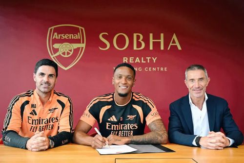 Konsa đã đặt bút ký vào hợp đồng kéo dài 4 năm với Arsenal.