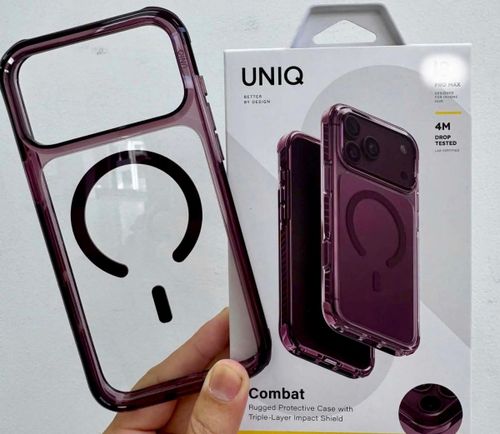 Chiếc ốp lưng màu đỏ rượu vang, được xem là màu mới của iPhone sắp ra mắt. Ảnh: PQ