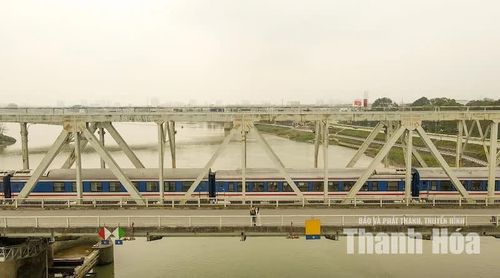 Hơn một thế kỷ đã đi qua kể từ ngày cây cầu đầu tiên được dựng lên. Cầu Hàm Rồng hôm nay như một cây cầu nối quá khứ với tương lai. Đó là nơi mỗi nhịp cầu gợi nhớ một chặng đường lịch sử, dòng sông Mã nhắc về những hy sinh, mất mát và mỗi chuyến tàu đi qua như một lời khẳng định về sức sống bền bỉ của quê hương xứ Thanh.