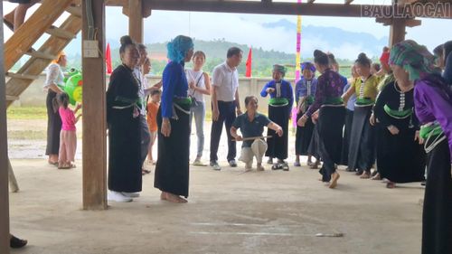 Thử sức cùng trò chơi Tó mắc lẹ.