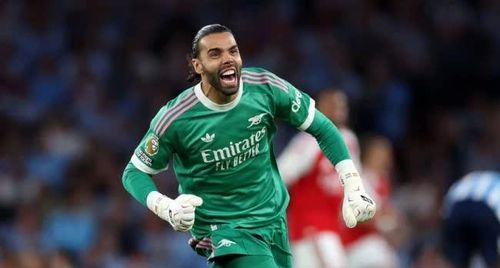 David Raya có một trận đấu nhàn hạ nhưng luôn giữ được sự tập trung.