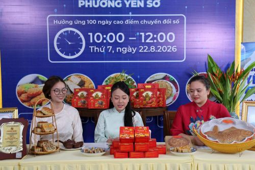 Khi chính quyền hỗ trợ đúng nhu cầu, các chủ thể kinh doanh chủ động đổi mới và người tiêu dùng ngày càng quen với giao dịch số... Ảnh: Thái Phương