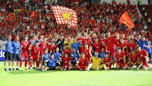 Tuyển Việt Nam "check-in" sân Rajamangala sau chiến thắng 2-0 trước chủ nhà Thái Lan tại ASEAN Cup 2026 (Ảnh: VFF)