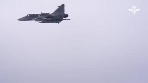 Đoạn video ghi lại cuộc thử nghiệm tên lửa hành trình Taurus từ tiêm kích Gripen C đã được bộ phận báo chí của Không quân Thụy Điển đăng tải, việc tích hợp vũ khí mới diễn ra trong bối cảnh Stockholm đang xây dựng năng lực thực hiện các cuộc không kích tầm xa.