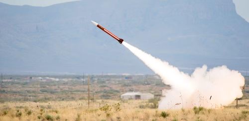 Vào thời điểm đó, Lockheed Martin giải thích rằng việc đơn giản hóa sẽ ảnh hưởng đến hầu hết các yếu tố chính của tên lửa. Động cơ nhiên liệu rắn hai xung sẽ được thay thế bằng động cơ một xung đơn giản hơn.