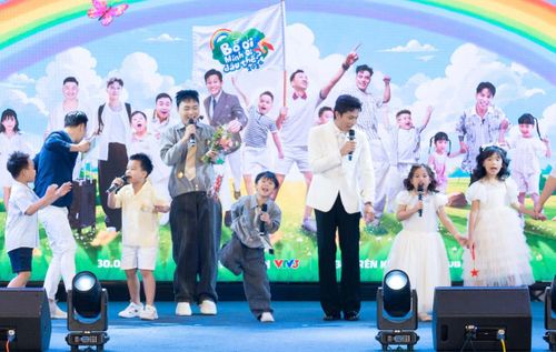  Các cặp bố con tham gia show thực tế năm nay. Ảnh: NSX.