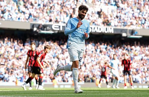  Man City chứng tỏ bản lĩnh của đội bóng lớn. 
