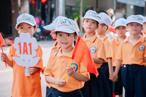 Học sinh Trường Tiểu học Trần Tế Xương (Ninh Bình) trong ngày khai giảng năm học 2025 - 2026.