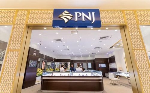Tổng Giám đốc Công ty CP Vàng bạc Đá quý Phú Nhuận vừa mua 1 triệu cổ phiếu PJN. Ảnh minh họa: PNJ.