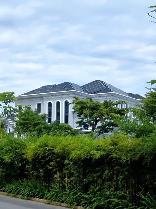 Điện mặt trời mái nhà tại hộ gia đình khu đô thị Hùng Thắng.