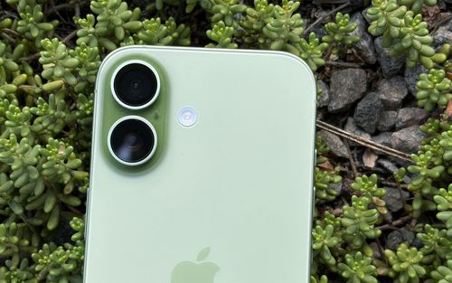 iPhone 18 tiêu chuẩn nhiều khả năng sẽ không ra mắt theo thông lệ hàng năm như iPhone 17. Ảnh: Tom's Guide